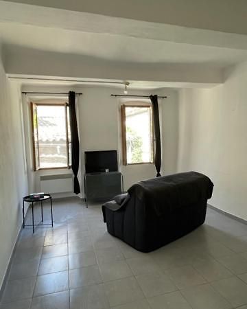 Joli Appartement Au Coeur Du Village Lorgues Dış mekan fotoğraf