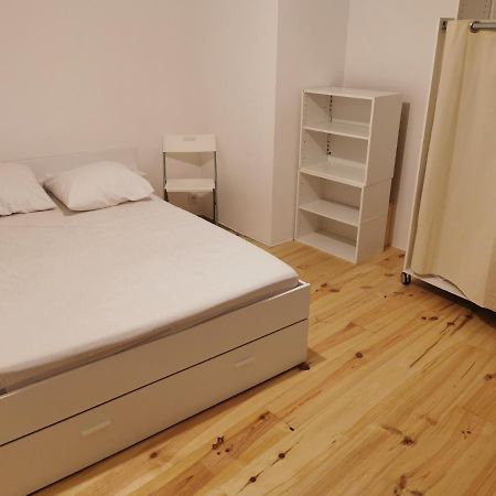 Joli Appartement Au Coeur Du Village Lorgues Dış mekan fotoğraf